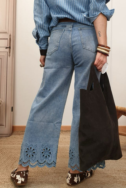 Embroidered Cropped Wide Leg Jeans